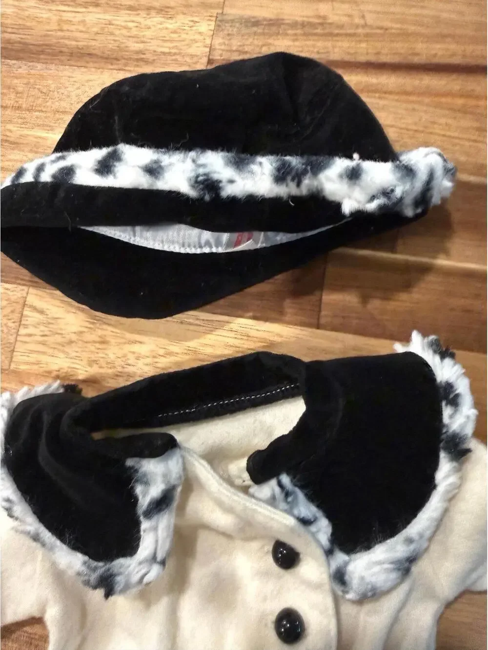 Samantha Parkington American Girl Fancy Coat Black White Fur trimmed hat A948